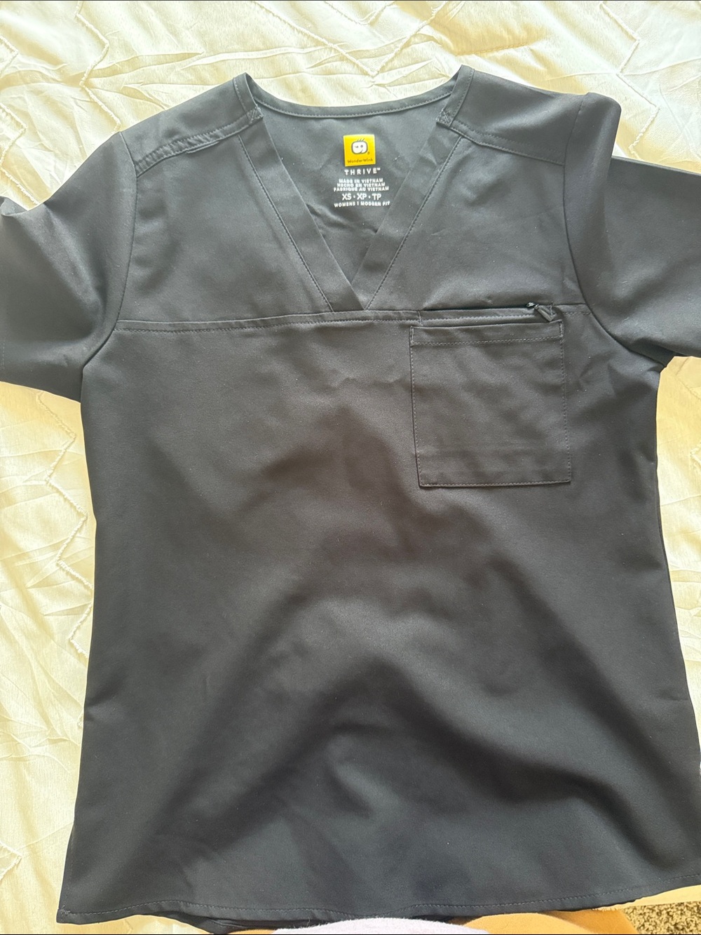 Winks XS black scrub top/jogger bottoms